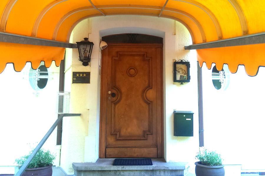 Hotel Hubertus Ганновер Экстерьер фото