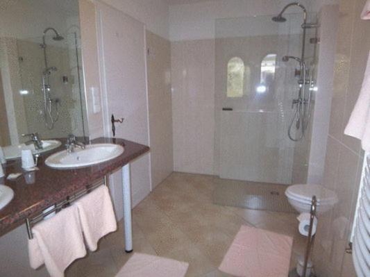 Hotel Hubertus Ганновер Экстерьер фото